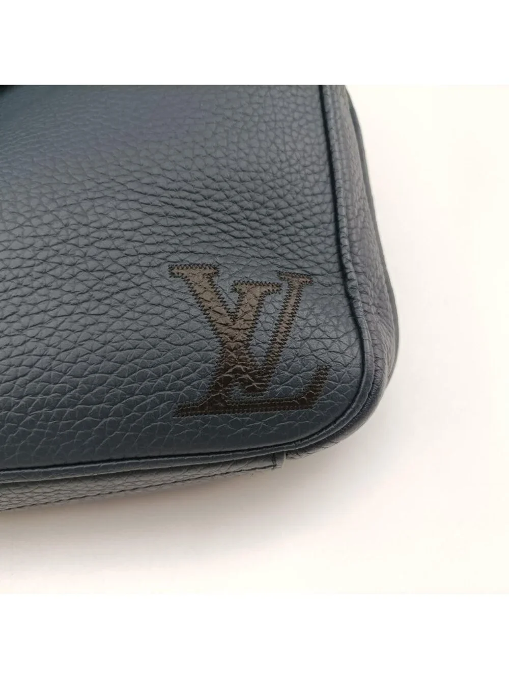 Louis Vuitton this authentic